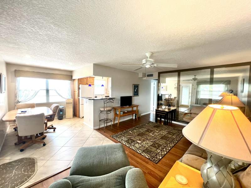2 bedroom Condominium at 328 Farnham P, Farnham P Condo, Deerfield Beach — photo 5