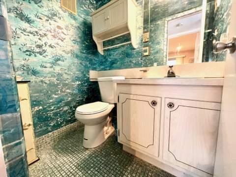 328 Farnham P, Deerfield Beach FL - photo 23 of 40