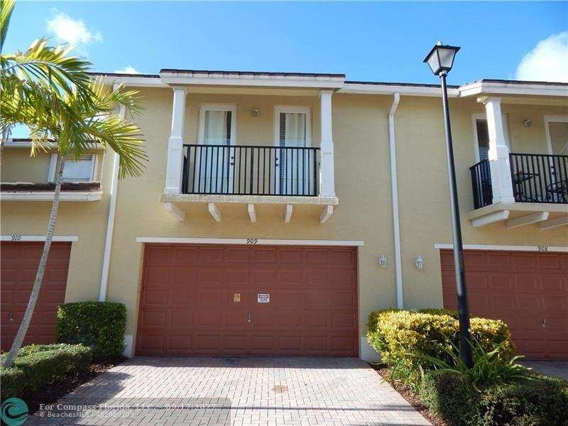 3 bedroom Townhouse at 4720 Mimosa Place #909, Paloma Lakes Condominium No 1, Coconut Creek — photo 1