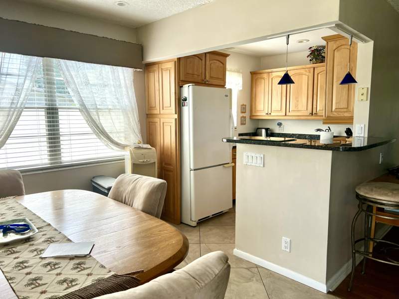 2 bedroom Condominium at 328 Farnham P, Farnham P Condo, Deerfield Beach — photo 3