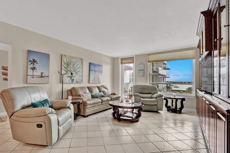 1 bedroom Condominium at 3450 S Ocean Boulevard #327, Patrician Of Palm Beach Condo, Palm Beach — photo 2