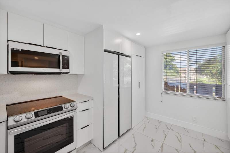 2 bedroom Condominium at 14375 Strathmore Lane #303, Huntington Lakes Sec One Condos, Delray Beach — photo 5