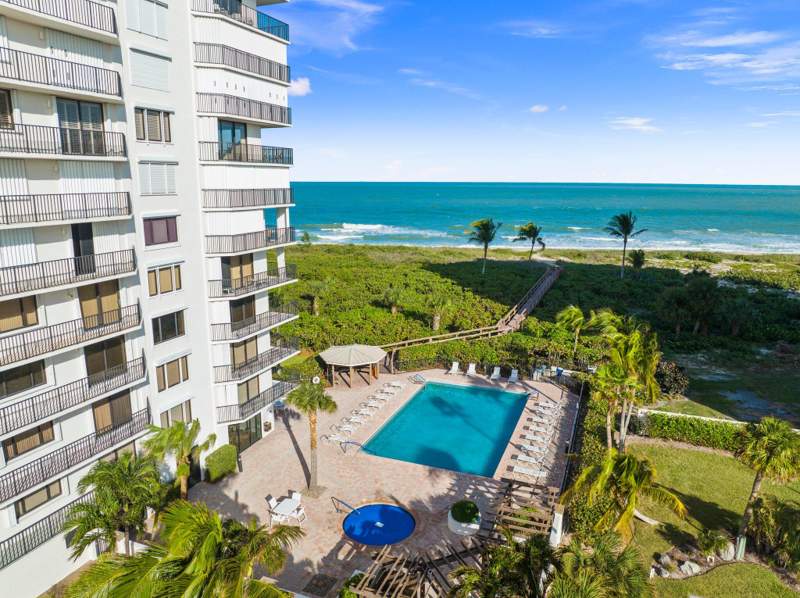 3 bedroom Condominium at 3120 N Highway A1a #402, Tiara Towers Condominium, Fort Pierce — photo 3