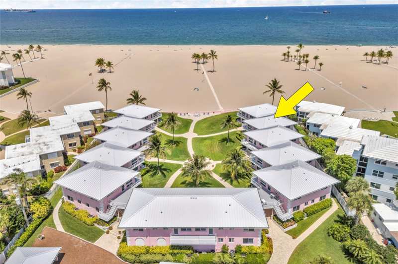 2 bedroom Stock Cooperative at 1922 S Ocean Lane #10, Ocean Lane Villas Co-Op, Fort Lauderdale — photo 1