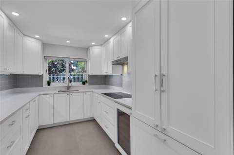 1922 S Ocean Lane #10, Fort Lauderdale FL - photo 13 of 49