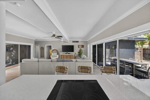 2112 Manatee Drive, Fort Lauderdale FL - photo 21 of 63