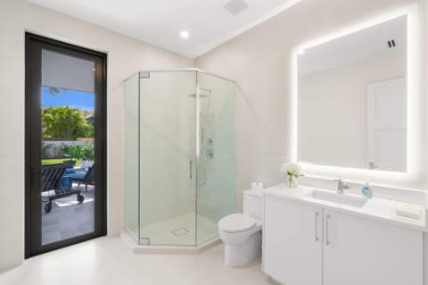 2406 NE 13th Court, Fort Lauderdale FL - photo 11 of 75