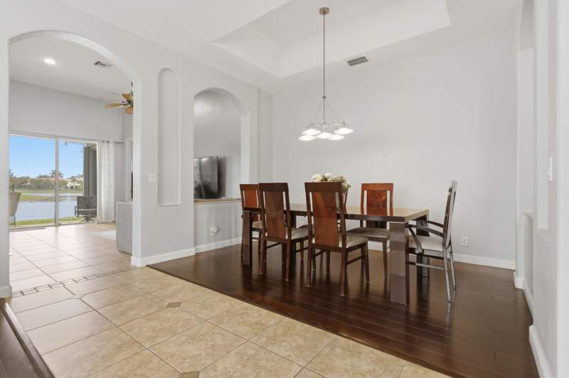4 bedroom Single Family Residence at 12290 NW 77th Manor, Heron Bay Central, Parkland — photo 4