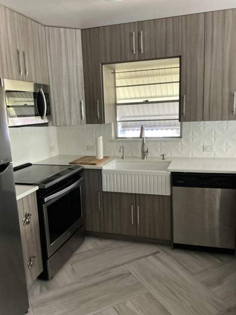 40 Ventnor Drive, Deerfield Beach FL - photo 7 of 35