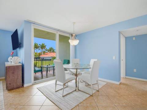 316 Villa Circle, Boynton Beach FL - photo 9 of 41