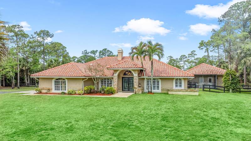 5 bedroom Single Family Residence at 2559 Palm Deer Drive, Deer Run, Loxahatchee — photo 2