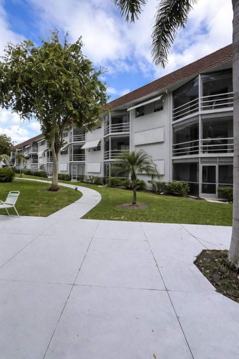 400 SE 10th Street #202, Deerfield Beach FL - photo 22 of 22