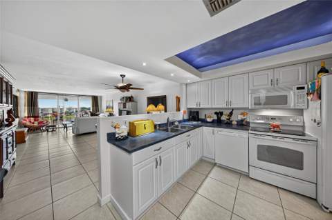 2900 N Course Drive #607, Pompano Beach FL - photo 9 of 48