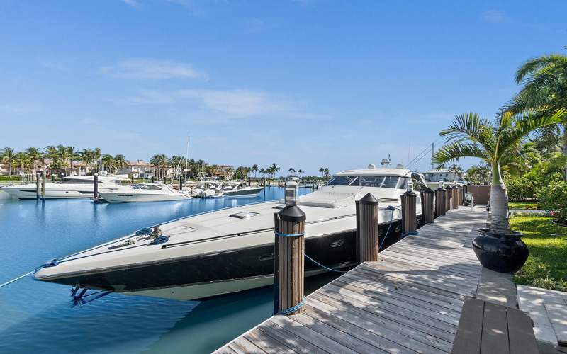 4 bedroom Single Family Residence at 6819 SE South Marina Way, Sailfish Point, Stuart — photo 5