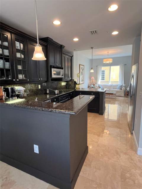 3932 Coral Heights Way, Oakland Park FL - photo 8 of 27