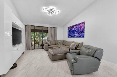 7563 Glendevon Lane #1306, Delray Beach FL - photo 13 of 95
