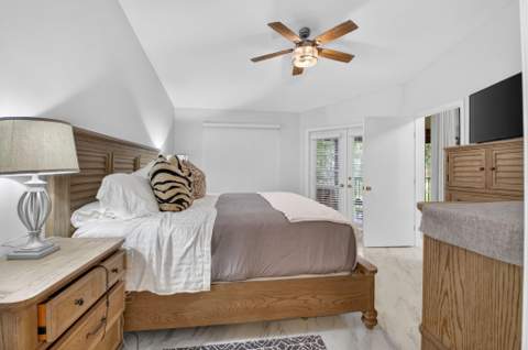 7563 Glendevon Lane #1306, Delray Beach FL - photo 19 of 95