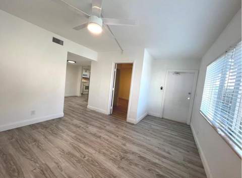 1060 Crystal Lake Drive #101, Deerfield Beach FL - photo 7 of 15