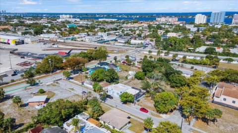 1504 N Sapodilla Avenue, West Palm Beach FL - photo 12 of 25