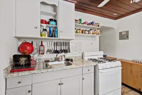 1504 N Sapodilla Avenue, West Palm Beach FL - photo 17 of 25