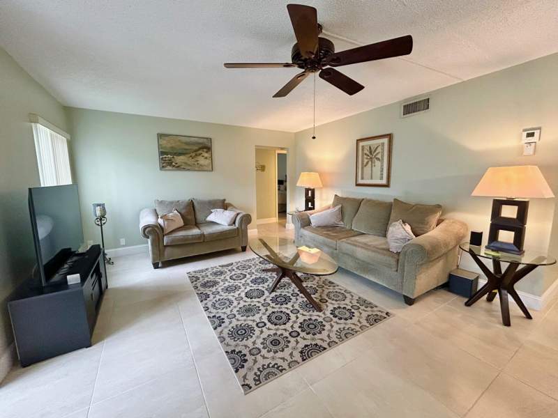 2 bedroom Condominium at 140 Lake Pine Circle #A-1, Pine Ridge South I Condo, Greenacres — photo 2