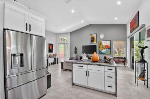4634 Carlton Golf Drive, Lake Worth FL - photo 17 of 92