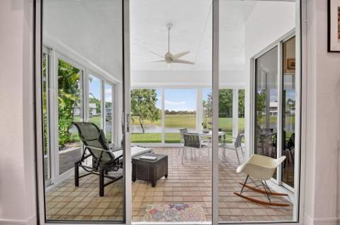4634 Carlton Golf Drive, Lake Worth FL - photo 15 of 92