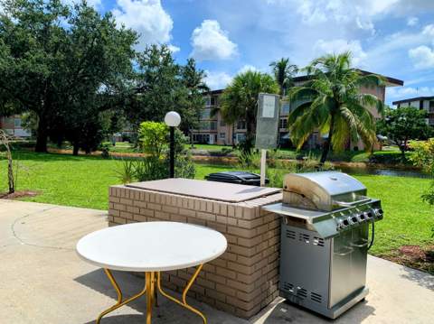 2800 NW 47th Terrace #304, Lauderdale Lakes FL - photo 19 of 29