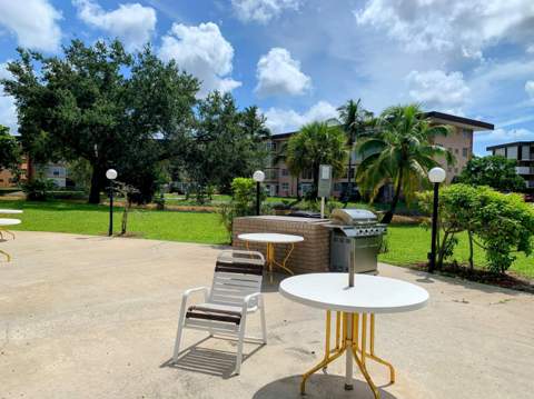2800 NW 47th Terrace #304, Lauderdale Lakes FL - photo 20 of 29
