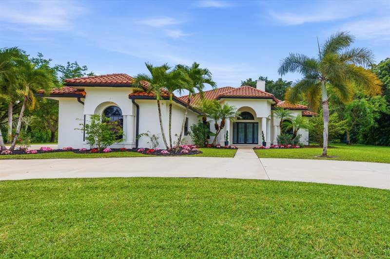 4 bedroom Single Family Residence at 8717 Estate Drive, Banyan Estates, West Palm Beach — photo 3