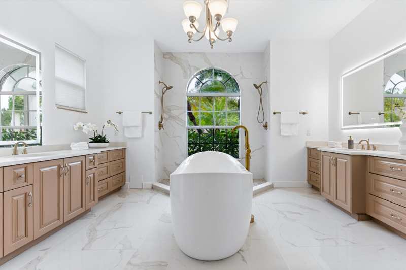 4 bedroom Single Family Residence at 8717 Estate Drive, Banyan Estates, West Palm Beach — photo 1