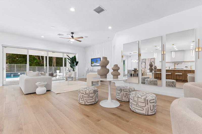 4 bedroom Single Family Residence at 8717 Estate Drive, Banyan Estates, West Palm Beach — photo 5