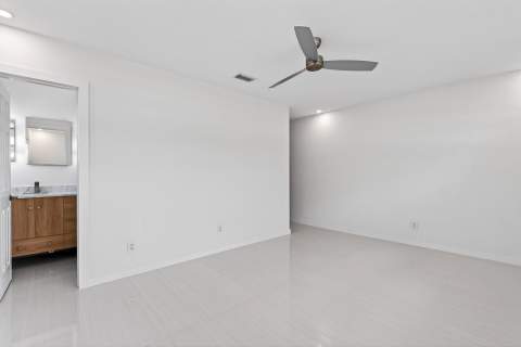 648 NW 30th Court, Wilton Manors FL - photo 24 of 56