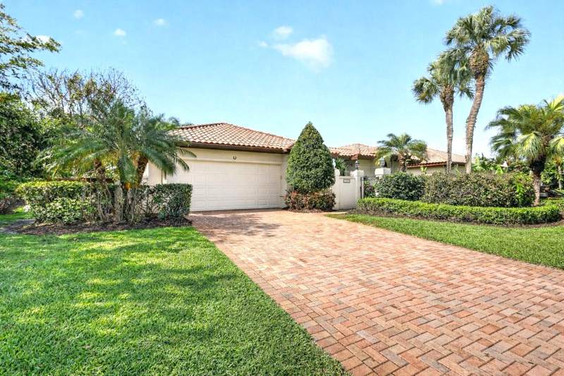 3 bedroom Single Family Residence at 5422 SE Meredith Terrace, Mariner Sands Country Club, Stuart — photo 2