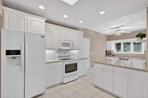 5422 SE Meredith Terrace, Stuart FL - photo 16 of 56