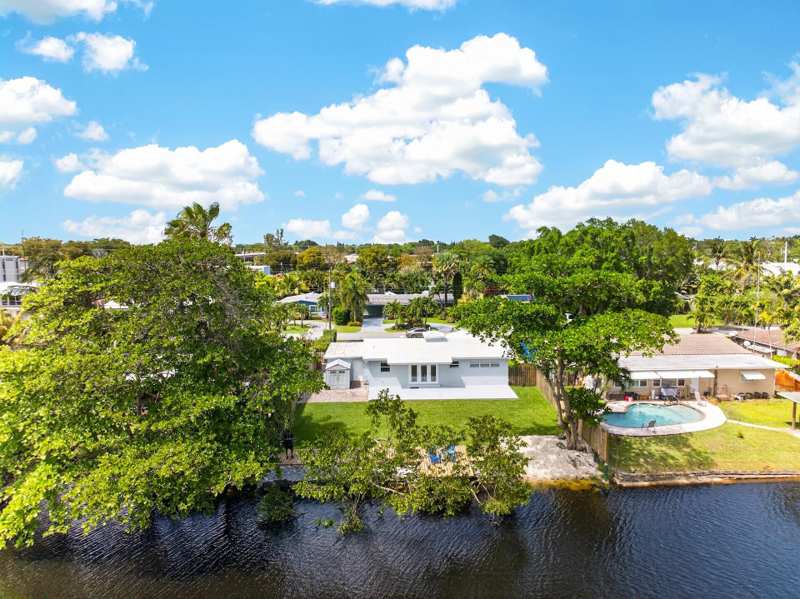2 bedroom Single Family Residence at 648 NW 30th Court, Boulevard Estates Amen, Wilton Manors — photo 1
