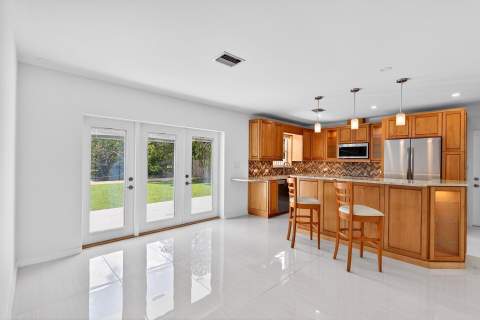 648 NW 30th Court, Wilton Manors FL - photo 19 of 56