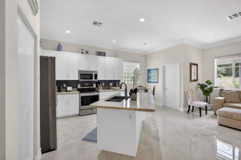 8642 Plum Cay, Royal Palm Beach FL - photo 21 of 89