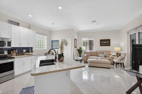 8642 Plum Cay, Royal Palm Beach FL - photo 22 of 89