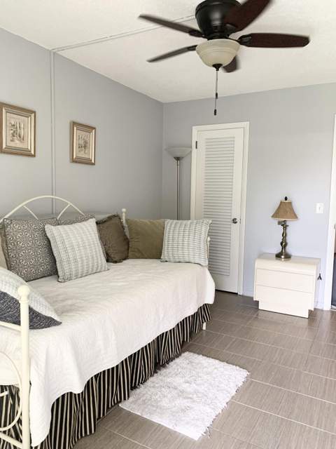 96 Hastings F, West Palm Beach FL - photo 24 of 32