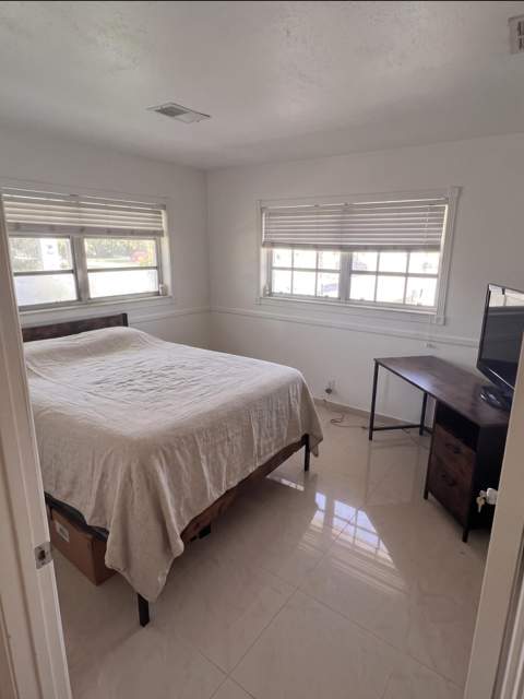 1230 NE 26th Terrace, Pompano Beach FL - photo 11 of 29