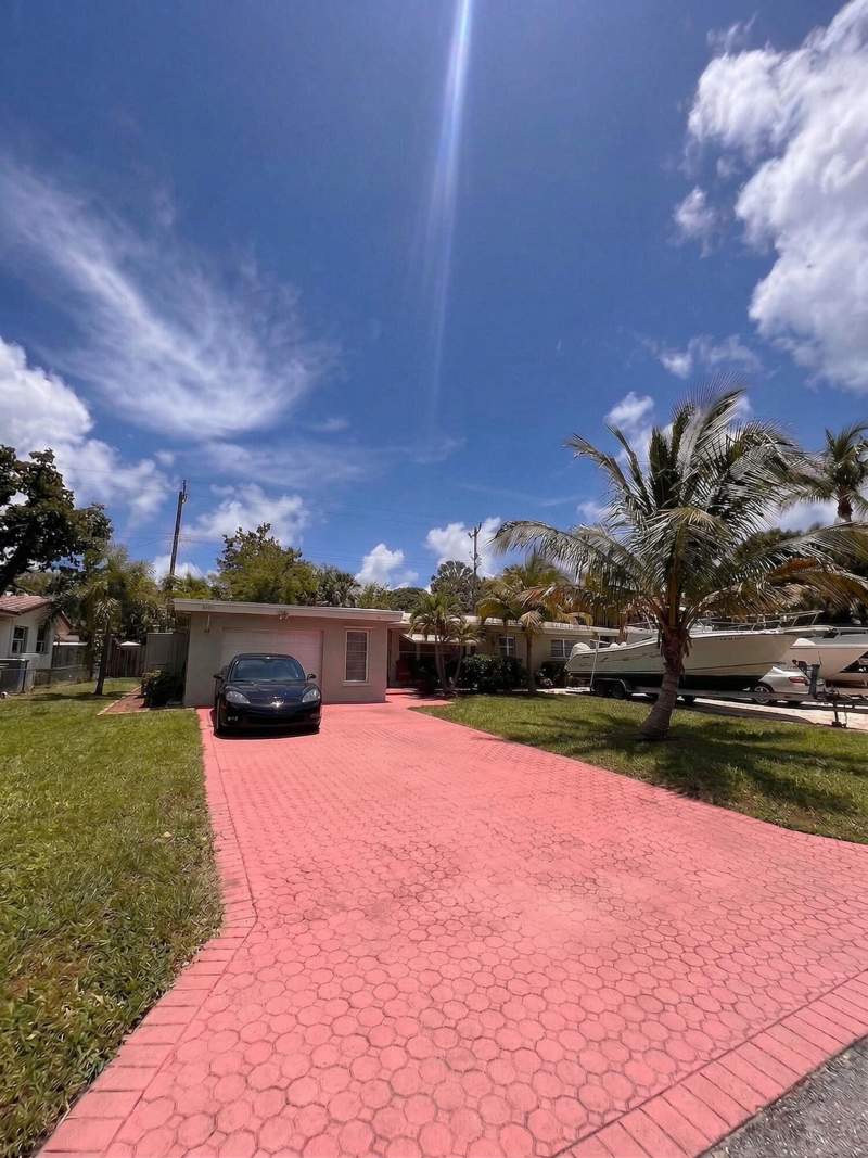 4 bedroom Single Family Residence at 1230 NE 26th Terrace, Avalon Garden Estates, Pompano Beach — photo 3