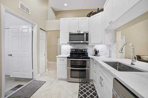 7625 Forest Green Lane, Boynton Beach FL - photo 21 of 38