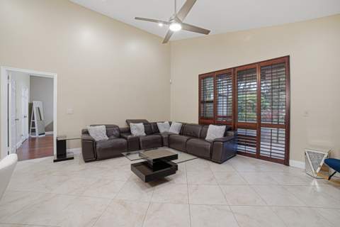7625 Forest Green Lane, Boynton Beach FL - photo 17 of 38