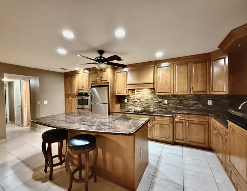 2 bedroom Condominium at 220 Country Lane #A, Pine Point Villas Condo, Boynton Beach — photo 4