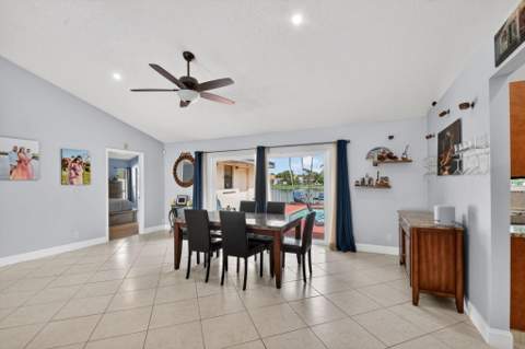 9501 Majestic Way, Boynton Beach FL - photo 11 of 72