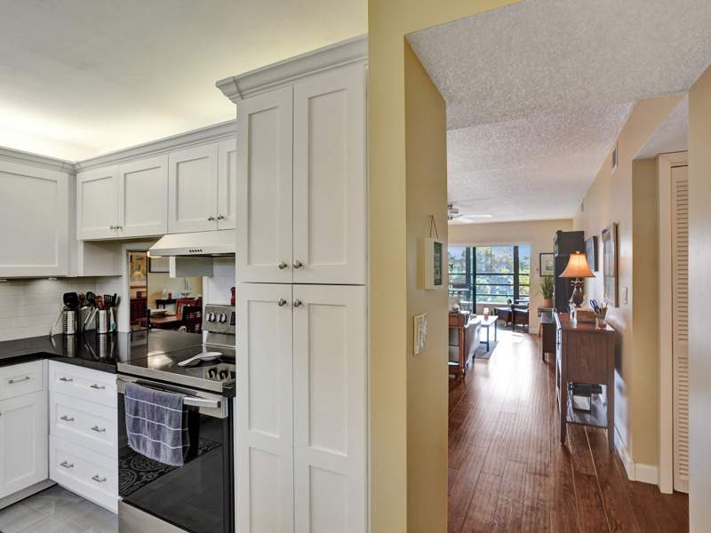 2 bedroom Condominium at 6080 N Sabal Palm Boulevard #Unit 305, Lakes Of Carriage Hills, Tamarac — photo 3