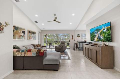 8050 Aberdeen Drive #202, Boynton Beach FL - photo 12 of 99