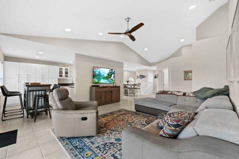 8050 Aberdeen Drive #202, Boynton Beach FL - photo 15 of 99