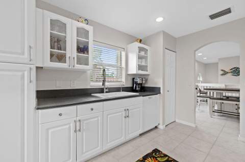 8050 Aberdeen Drive #202, Boynton Beach FL - photo 21 of 99
